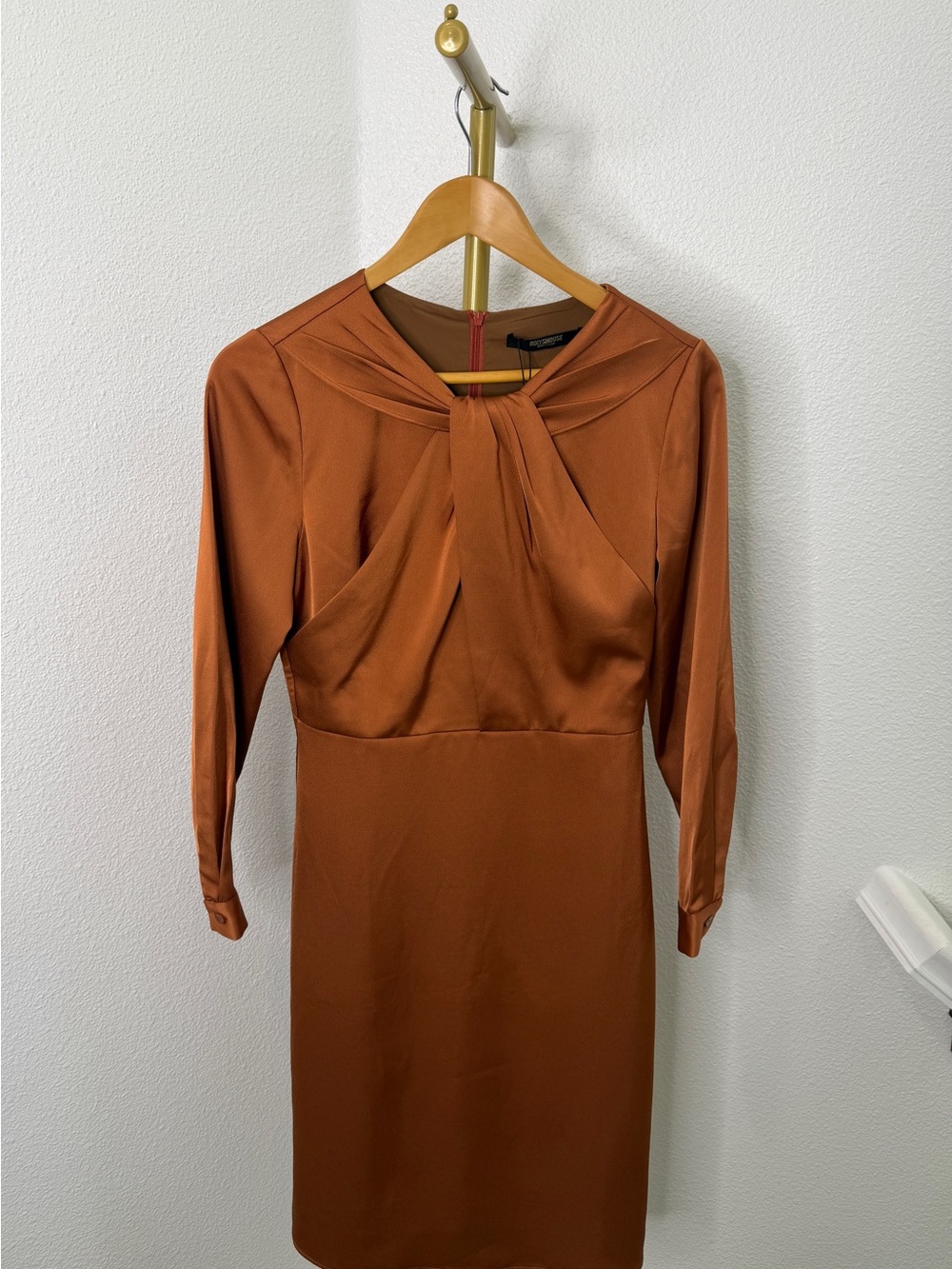 Roeyhouse Rust Coppe Satin Long Sleeve Twist Neck Midi Cocktail Dress Size M